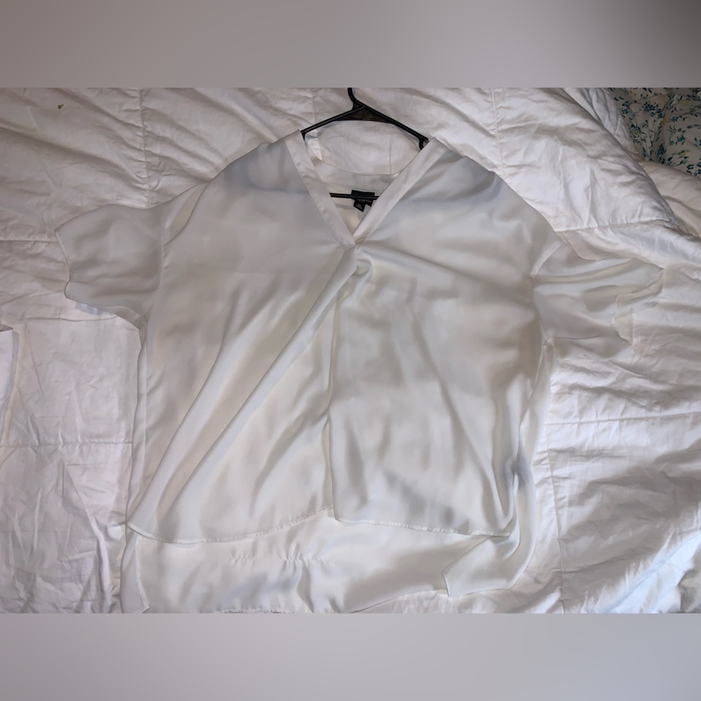 Women’s Worthington petite blouse.